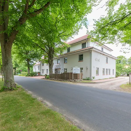 Hotel Alt Gaarzer Eck 2*