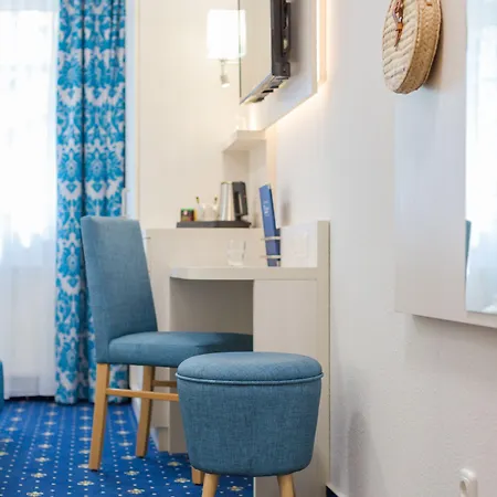 Hotel Alt Gaarzer Eck 2*